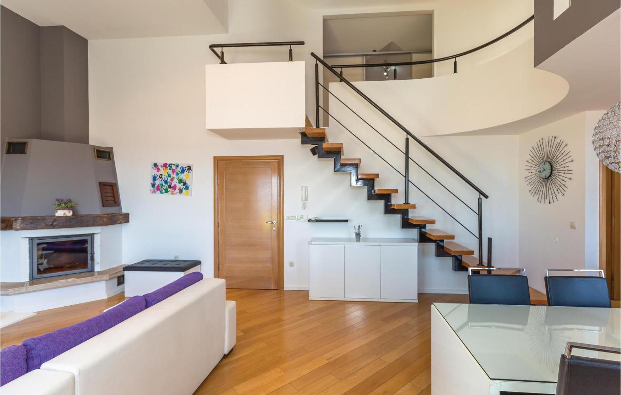 Lovely Apartment In Makarska With Kitchenette Dış mekan fotoğraf